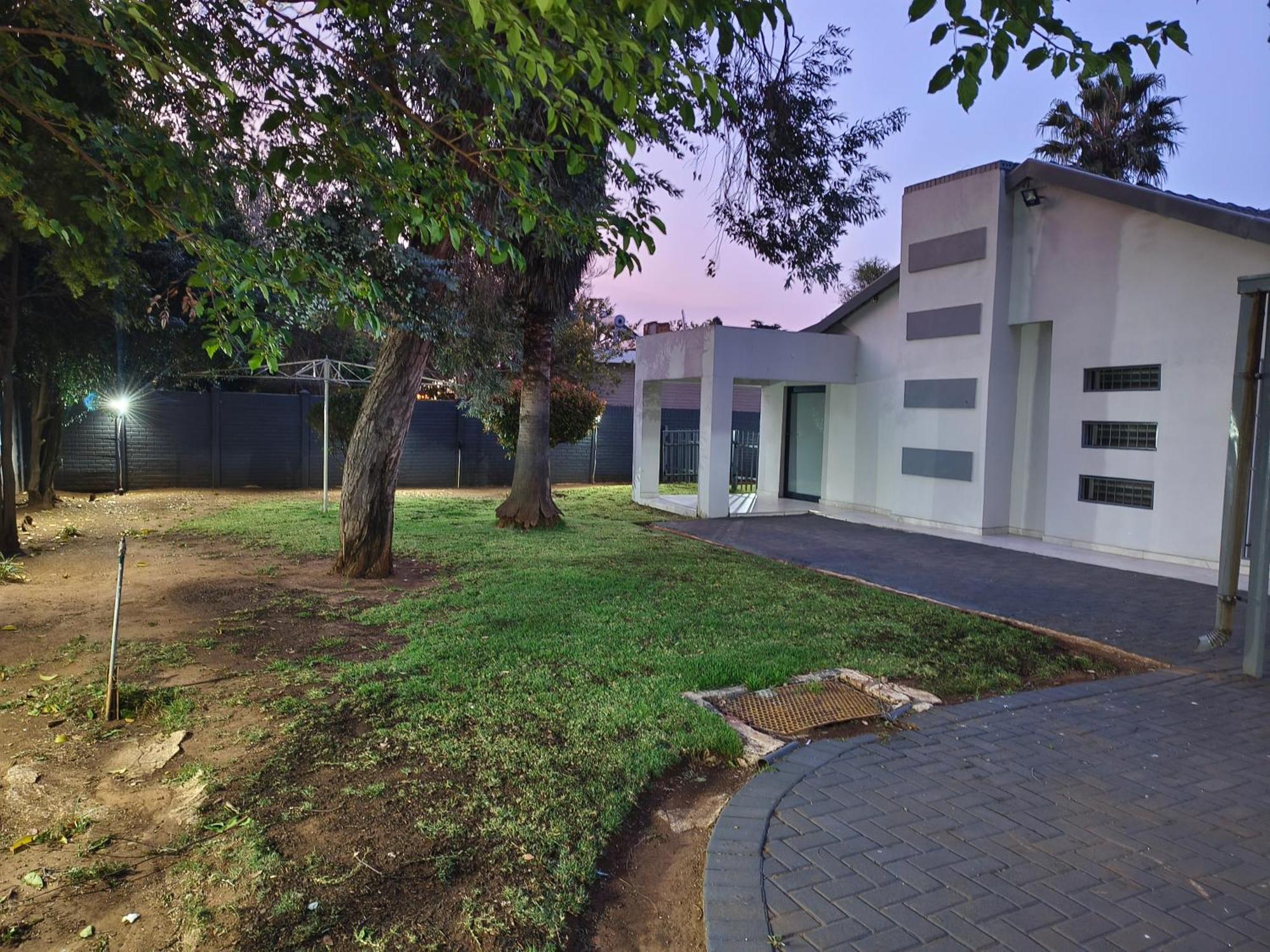 Appartamento In Town Vaal Vereeniging Esterno foto